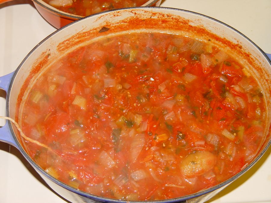 tn_2012 Recipe Tomato Soup 012.jpg (900x675; 110110 bytes)